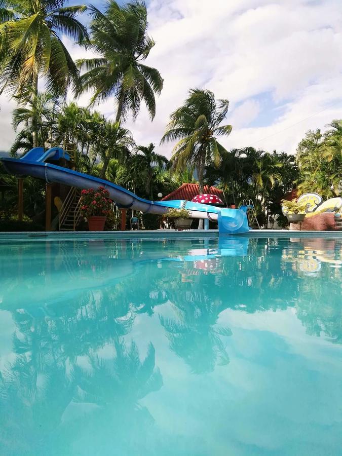 Hotel Santa Cruz Zapaca ภายนอก รูปภาพ