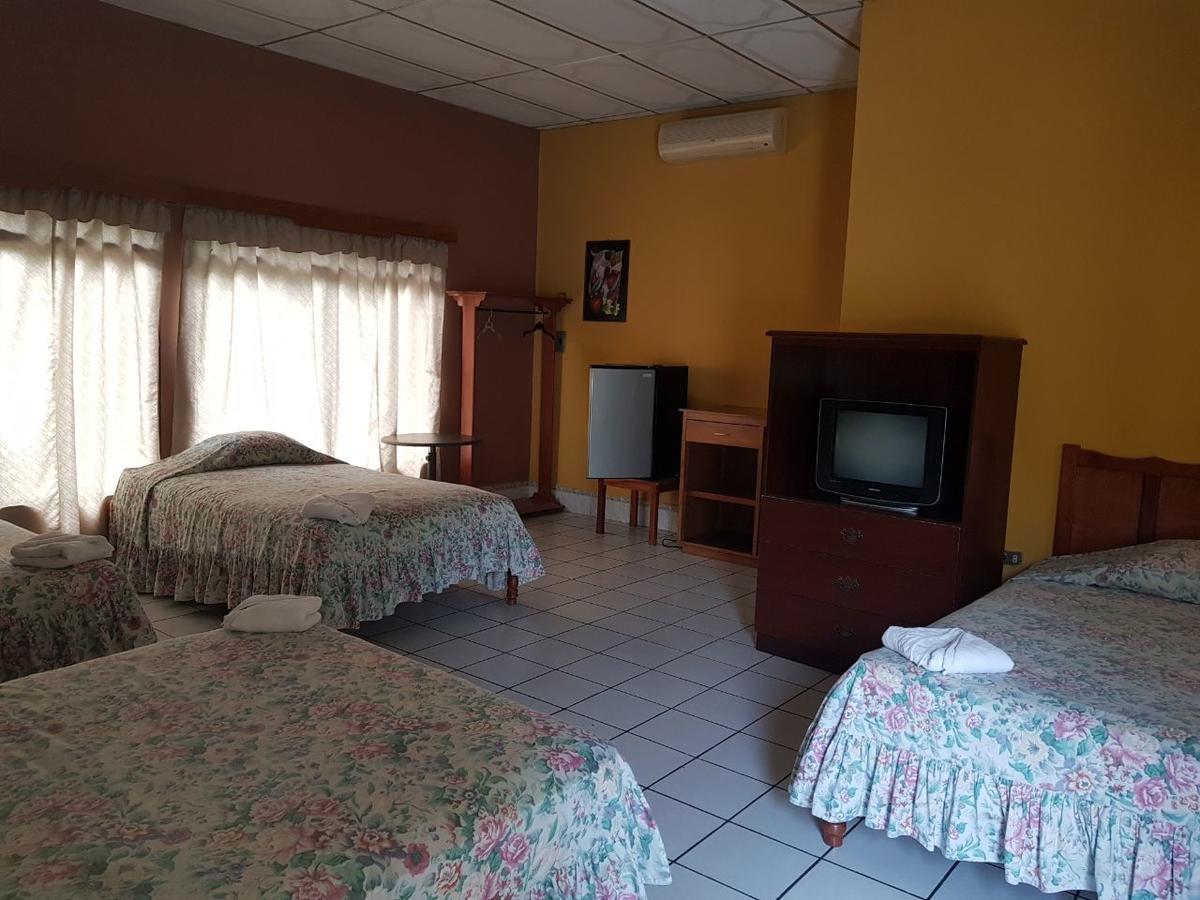 Hotel Santa Cruz Zapaca ภายนอก รูปภาพ